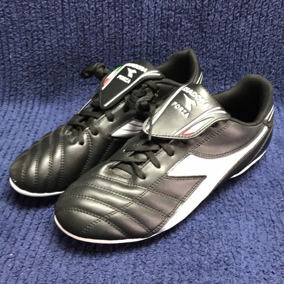 diadora forza md soccer cleat